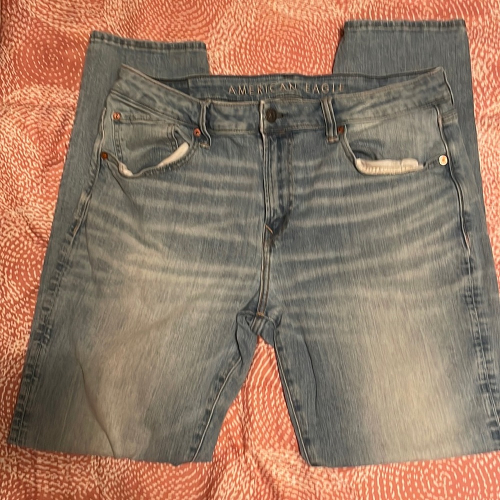 Men’s American Eagle Airflex+ Athletic fit skinny jeans. Size 34/32